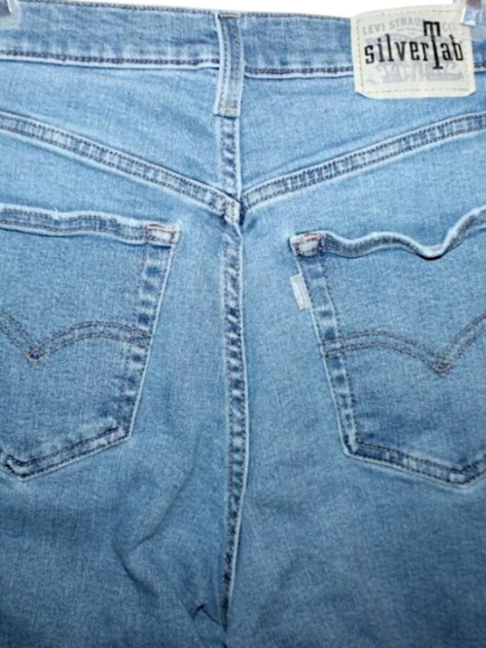 Levis SilverTab High Waisted Cropped Mom Jeans 29 Distressed Stretch Ankle
